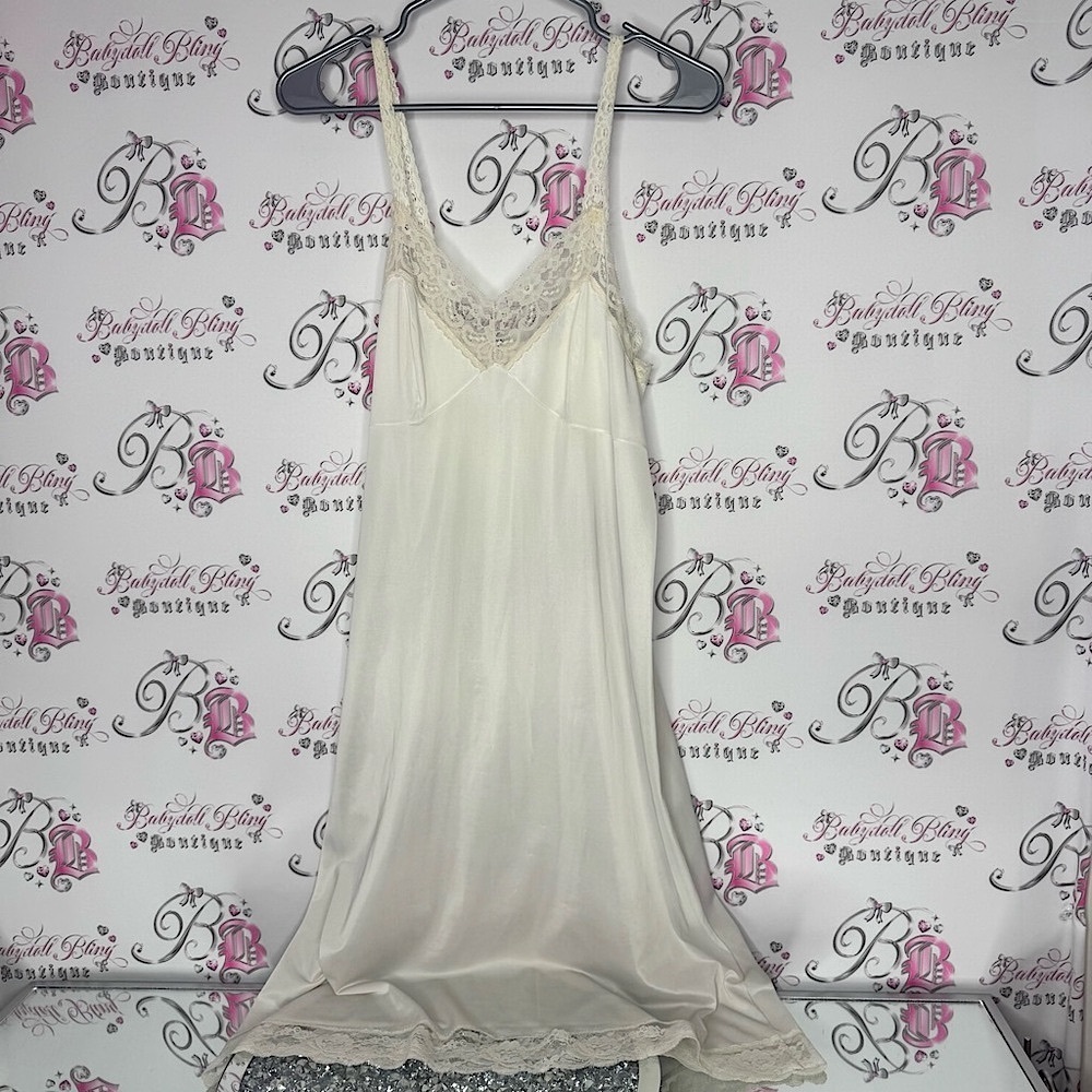 Dress long maxi light white Elegant Cream Lace Trim Nightgown Lacie vintage slip